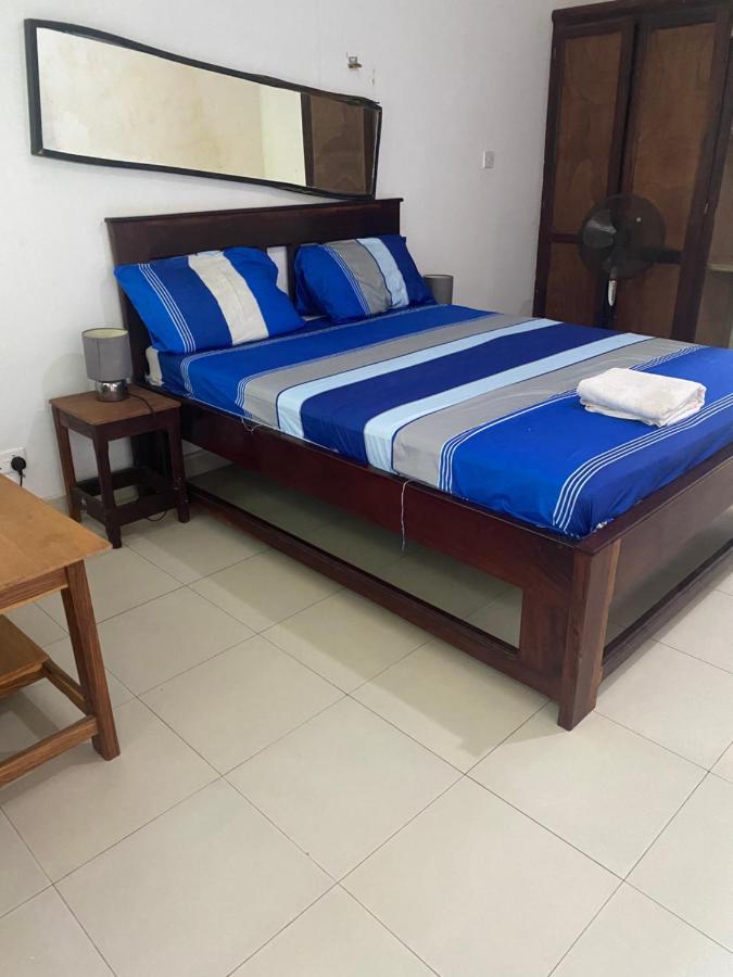 Queen Zee Garden Apartments Kololi Dış mekan fotoğraf
